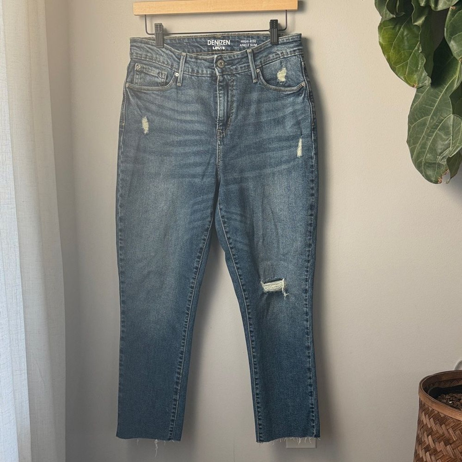 Denizen Levi's #10355 NWOT High-Rise Ankle Slim Stretch Jeans
