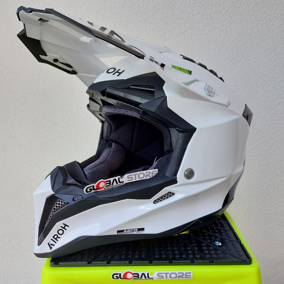 Airoh Aviator 3 COLOR White Gloss Carbon Fiber Helmet Motocross