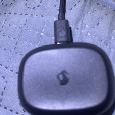 Skullcandy Black Wireless Bluetooth Earbuds Charging Case AH-2541 Double