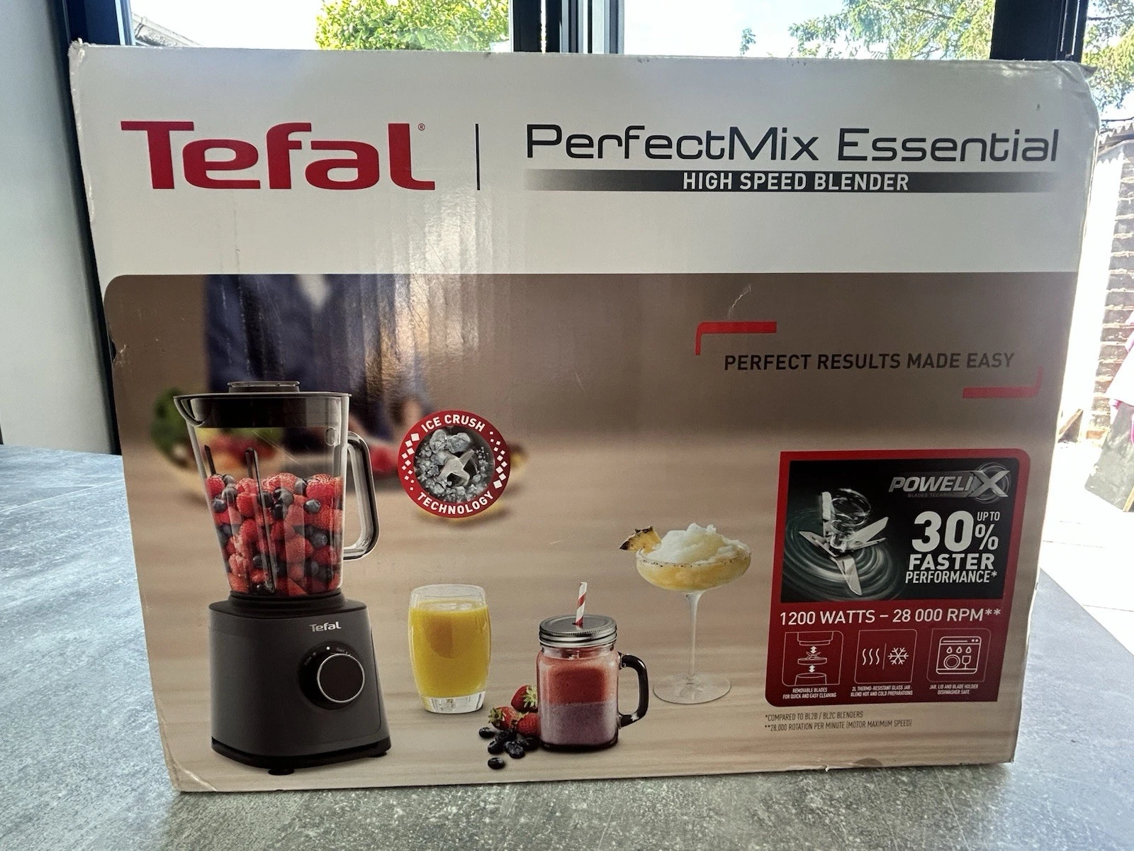 Tefal PerfectMix High-Speed Blender, 1200W, 2L Glass Jug, Powelix Technology,
Opens in a new window