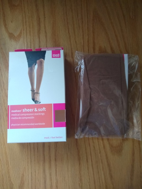 New Mediven Sheer & Soft 02503  8-15 thigh w/top band closed toe Natural size C