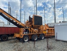 BANDIT 3680 BEAST RECYCLER FORESTRY CHIPPER (600+HP)(ONLY 2900 HRS)