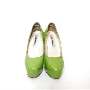 lime green pumps
