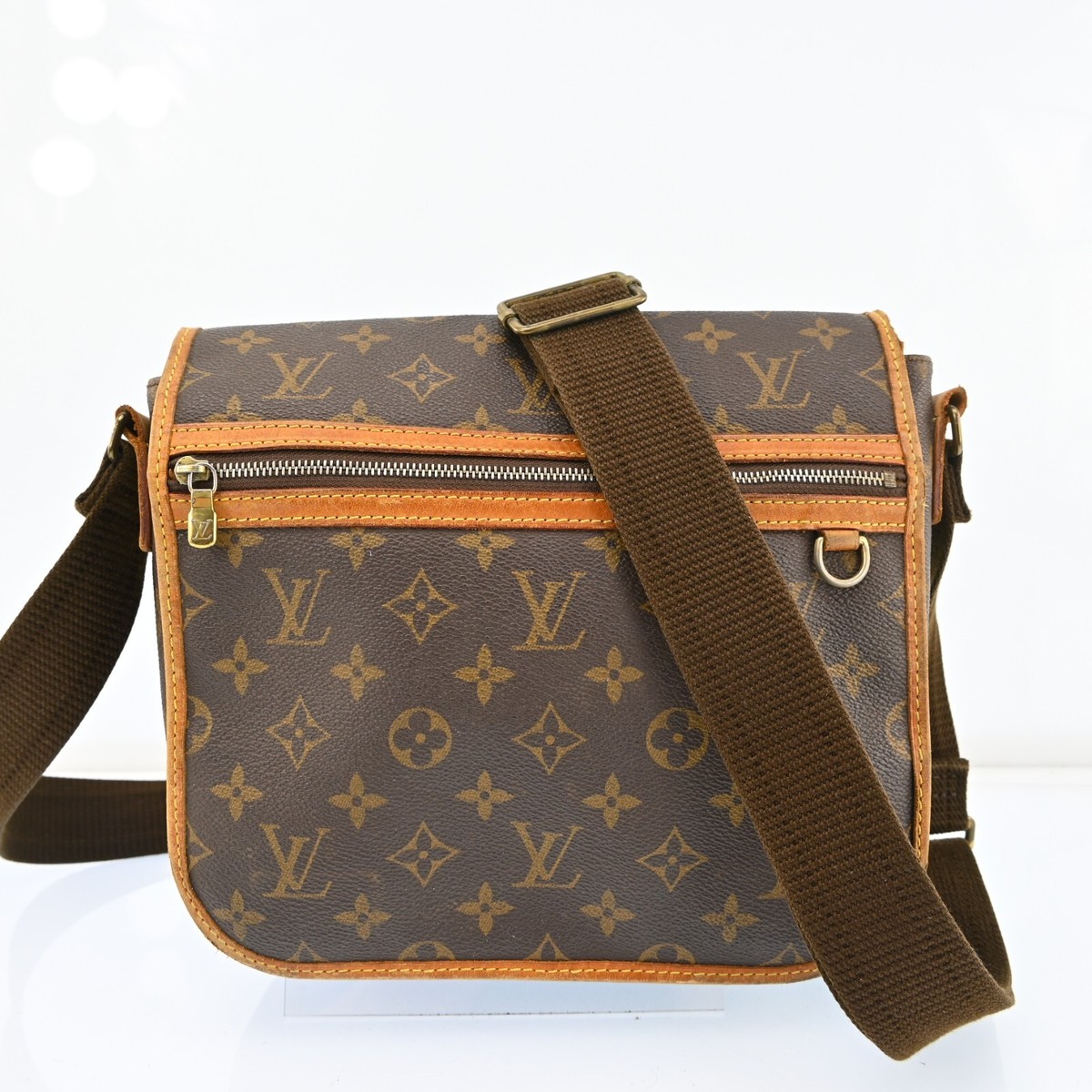 LOUIS VUITTON Monogram Messenger Bosphore PM Shoulder Bag LOUIS VUITTON Monogram Messenger Bosphore PM Shoulder Bag