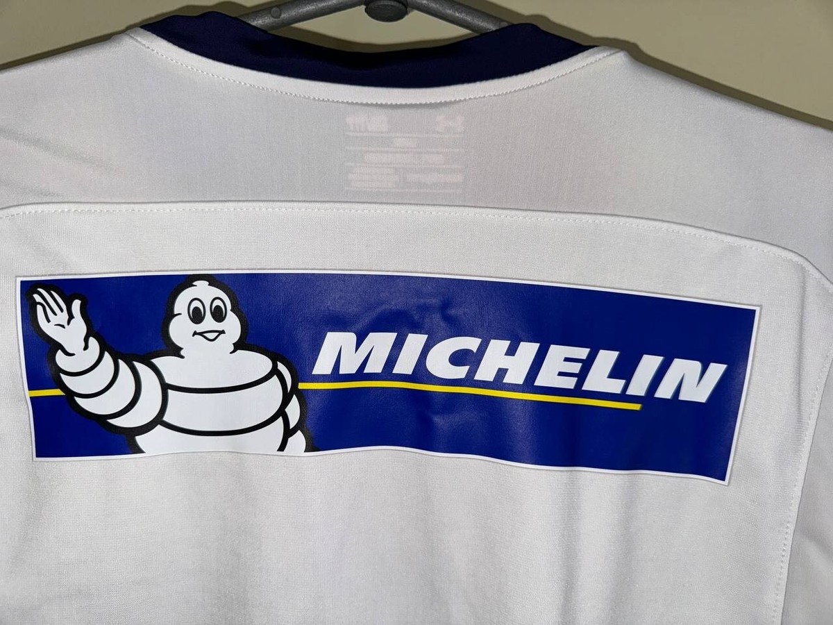 Clermont dévoile son nouveau maillot domicile