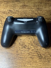 Sony PlayStation 4 PS4 500GB Console CUH-1001A &ndash; W/Cords & Controller Tested