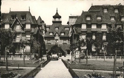 Deauville-sur-Mer Le Normandy Hotel