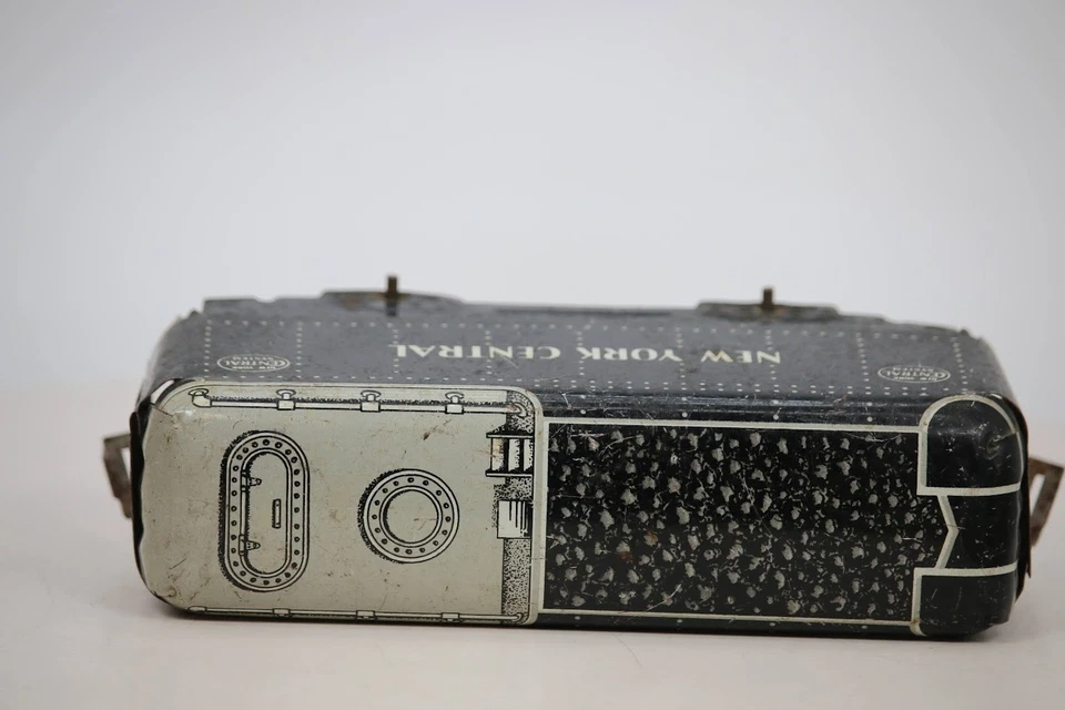 Vintage Marx O Gauge Tin Litho New York Central 551 Tender – Collectible Model - Image 4 of 4