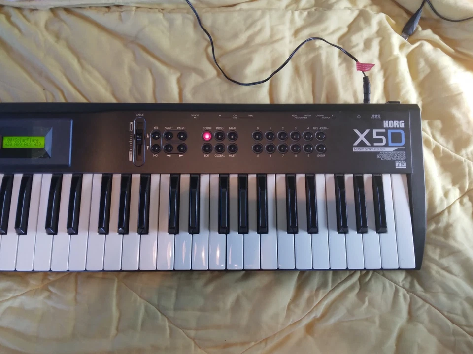 Korg X5D 状况良好 — 第 2/4 张图片