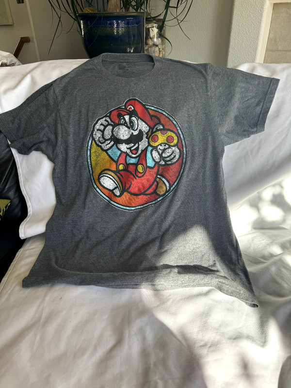 Men's Super Mario Brothers Bros Gray Short Sleeve T Shirt Crew Neck Logo Medium