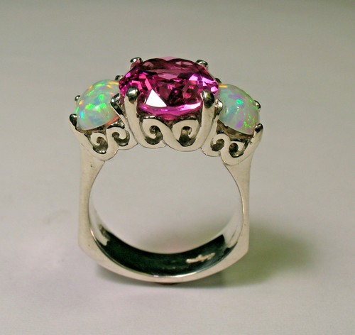 10 KT WHITE GOLD PINK TOURMALINE OPAL 