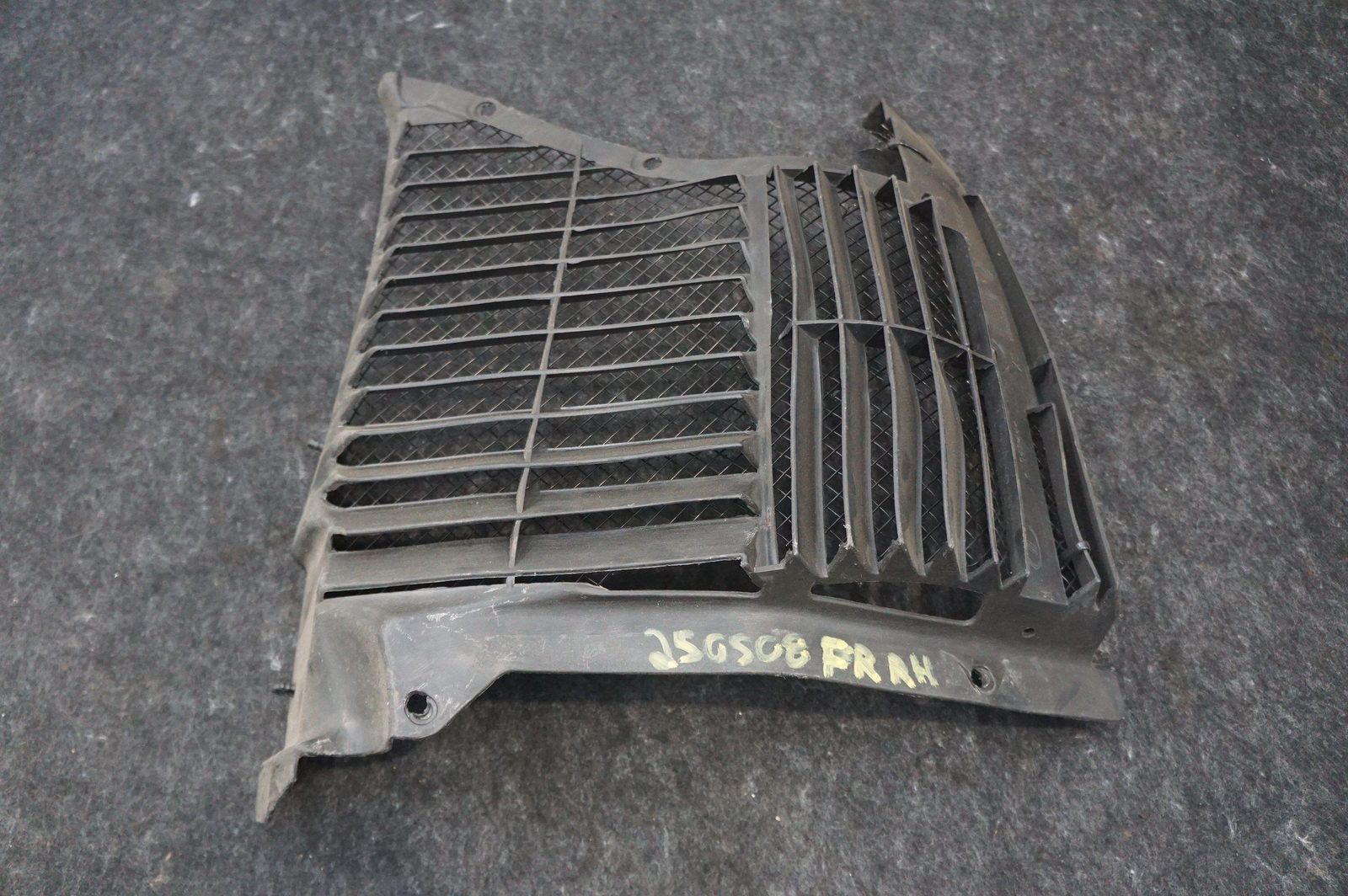 Rear Left Wheel Gravel Guard OEM 67964500 Ferrari F430 2004-09 *Note*