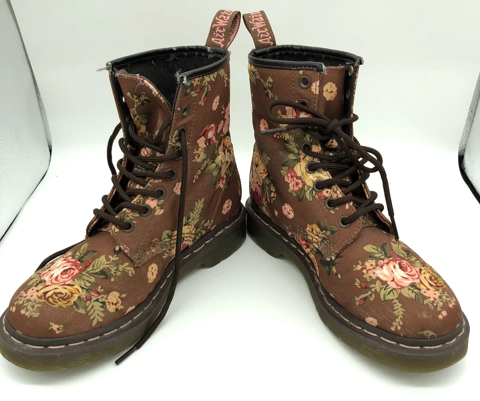 Botas de combate Dr Martens 1460 Victorian Roses de lona floral para mujer 6 marrón rosa Foto 2 de 4