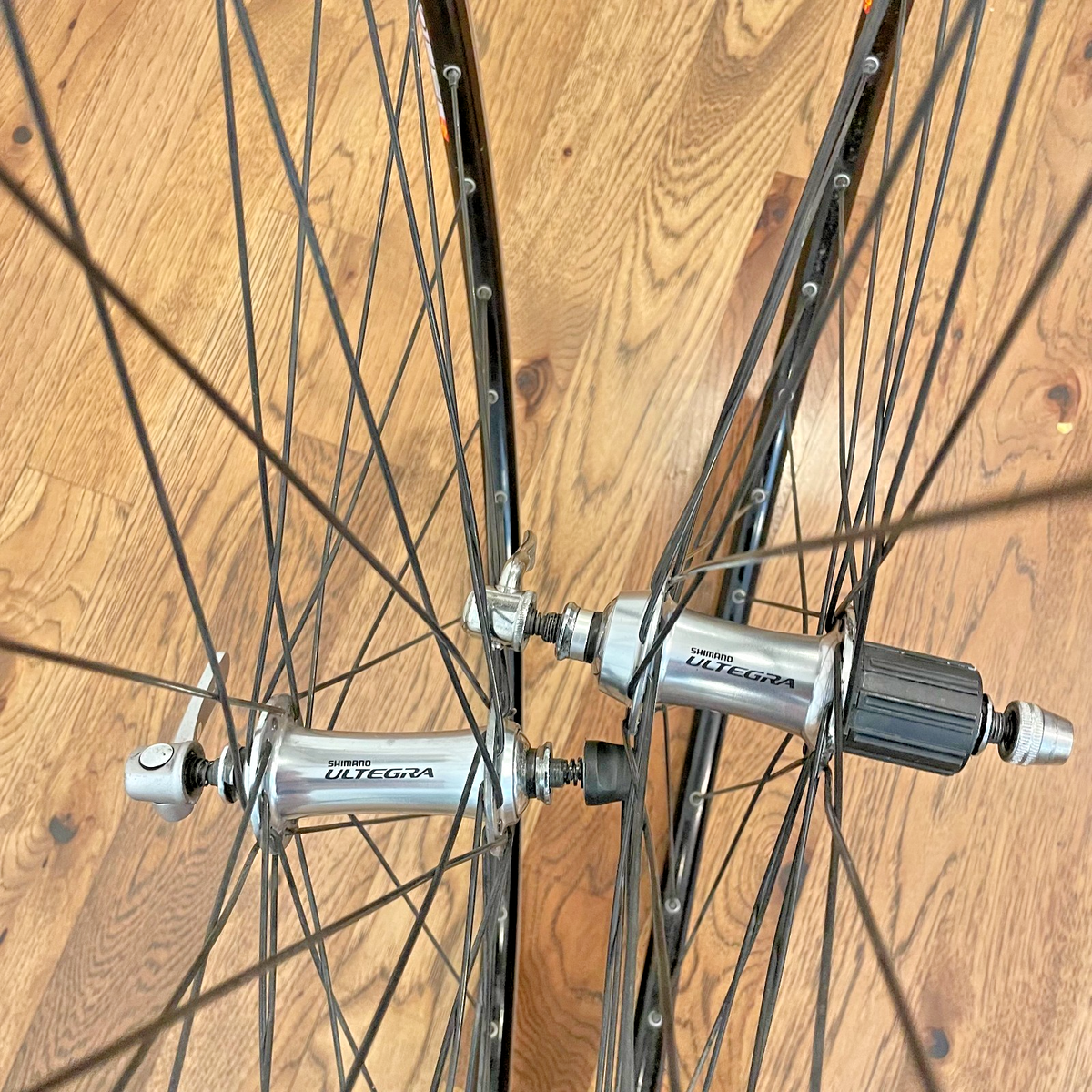 Shimano Ultegra Wh-6700 10 Speed Road Tubeless 700c Wheelset