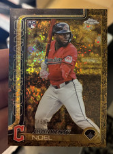 2025 Topps Gilded Jhonkensy Noel Rookie Gold Mini-Diamond Refractor /50