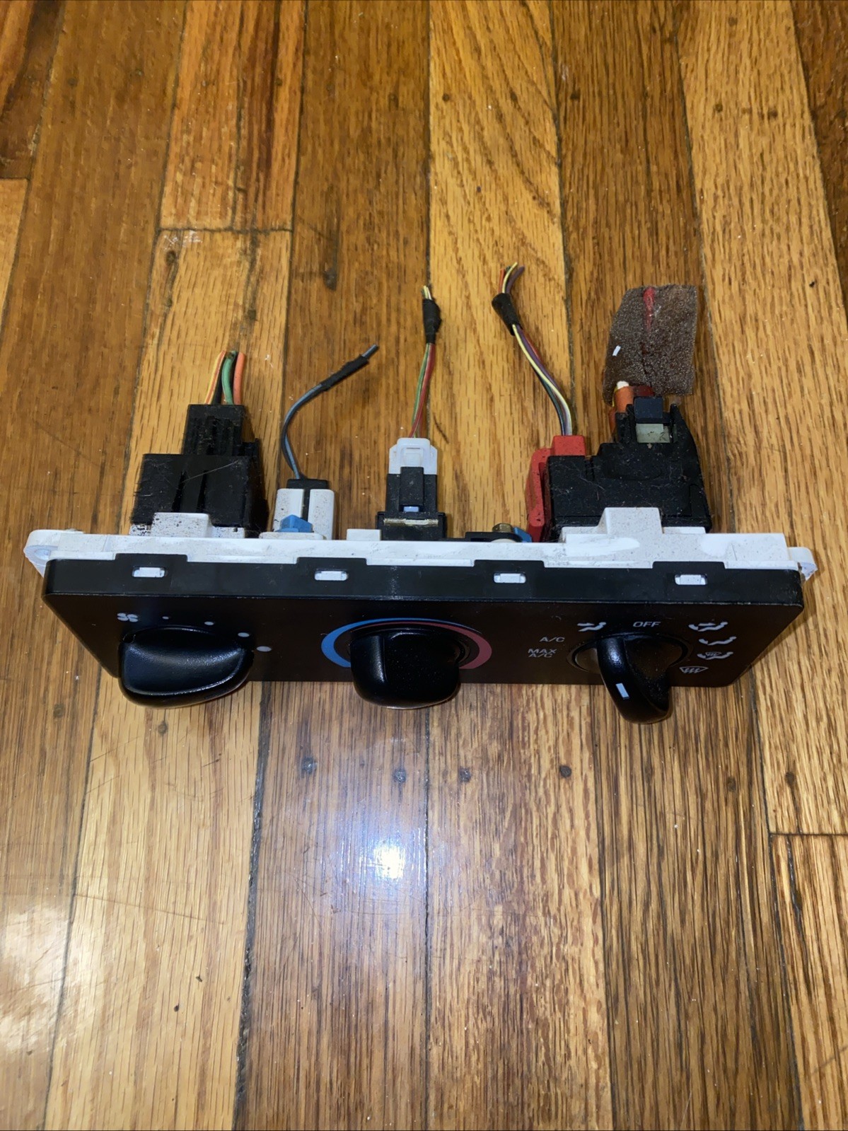 Picture 2 of 3