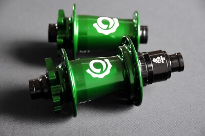 New INDUSTRY NINE Hydra Boost hubs, 15x110, 12x148, 6-bolt, 32H, Green, NEW !