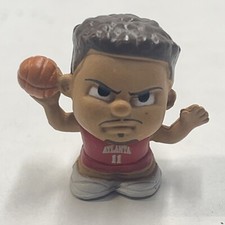 Figura Trae Young Atlanta Hawks 2022 NBA TeenyMates sacada del set