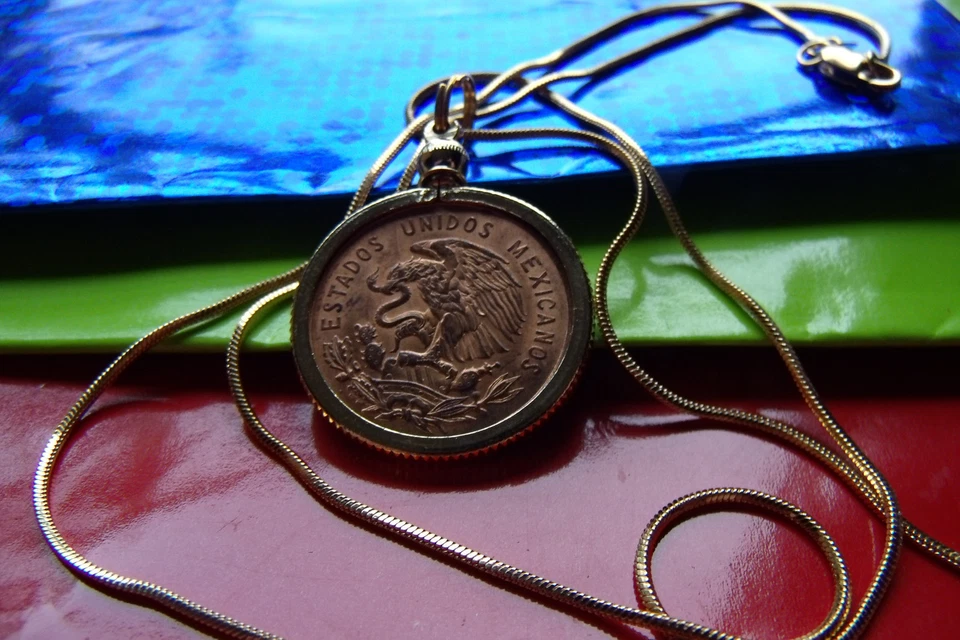 Moneda Águila 1959 México Bisel Relleno de Oro Colgante en Cadena Serpiente Llena de Oro 24" Foto 3 de 4