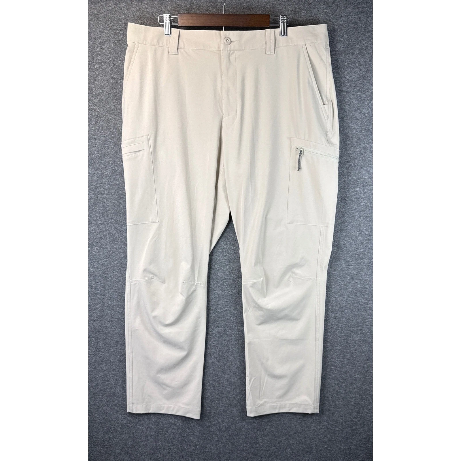 Columbia Omni-Shield Cargo Pants Mens 38 Beige Khaki Hiking Fish XM3629 Stretch
