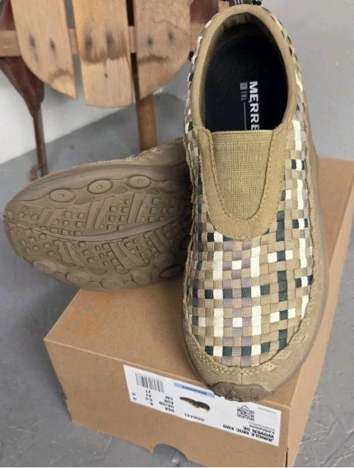 Merrell men’s Lightweight Foam Slip-On Clog in Beige size 8 US/41 EUR Men main image 4