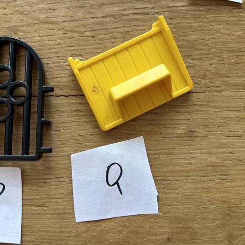 Playmobil Geobra PARTS From misc sets Discount shipping .99 (DF) - Picture 10 of 15