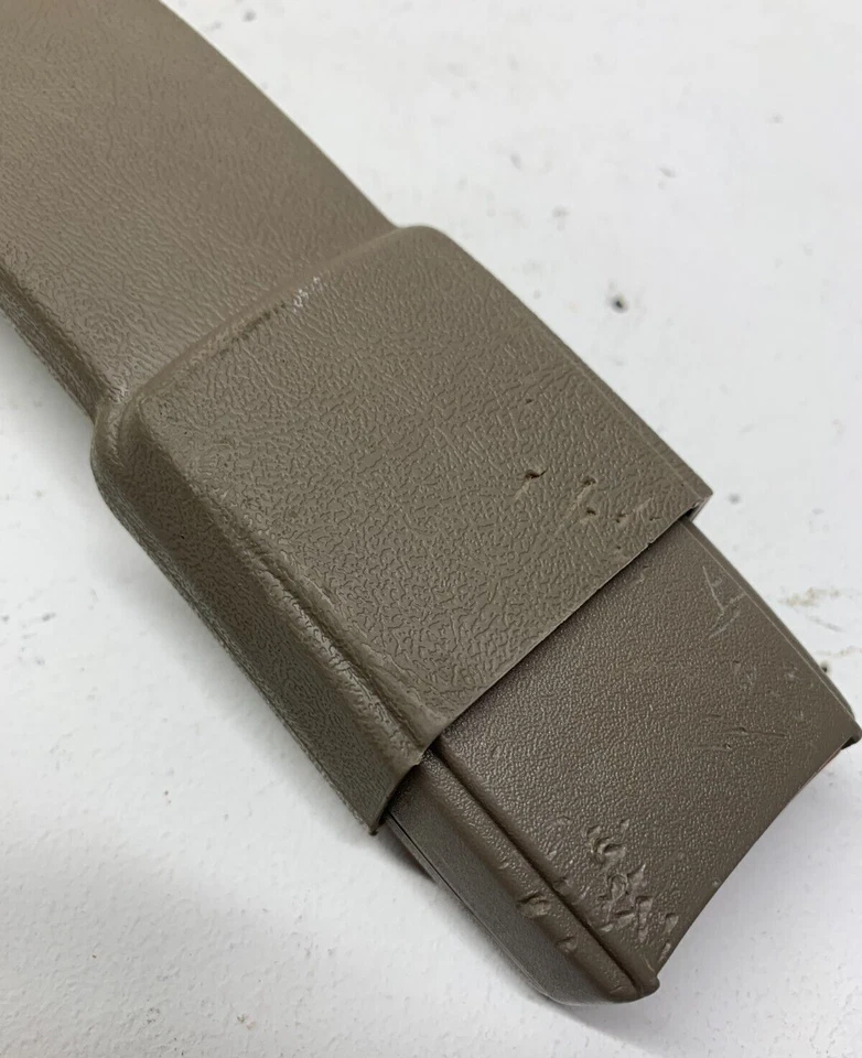 1988-1999 Chevy C/K1500 Truck Interior Passenger Seat Belt Buckle Beige E21272A - Изображение 4 из 4