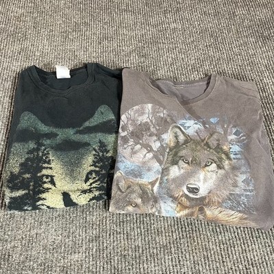 Lot of 2 Wolf T Shirts Mens Medium Black Gray Nature Outdoors AOP Graphic Wolves