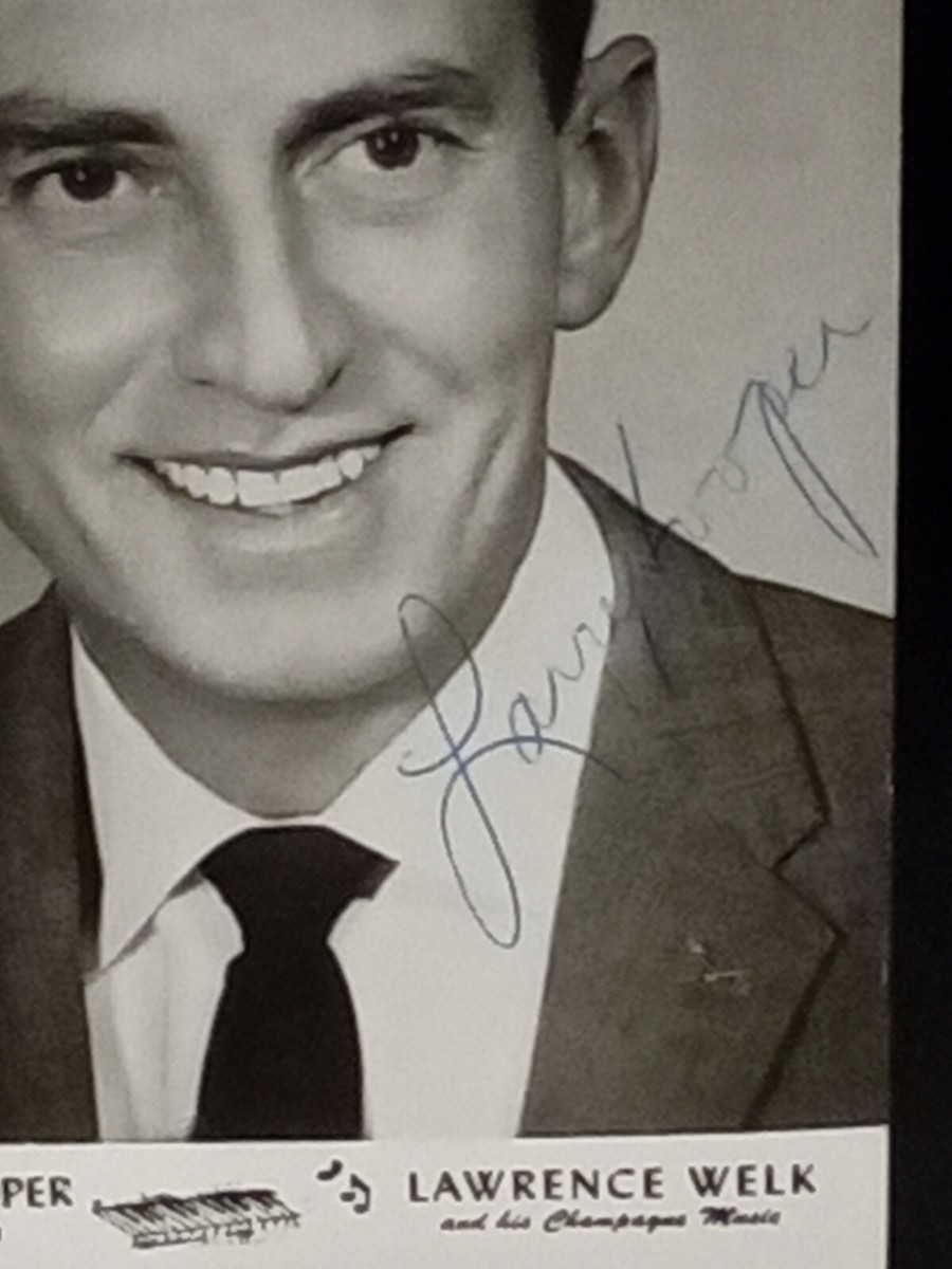 Larry Hooper Signed 3.5x5.5 B&W Postcard Autograph Lawrence Welk