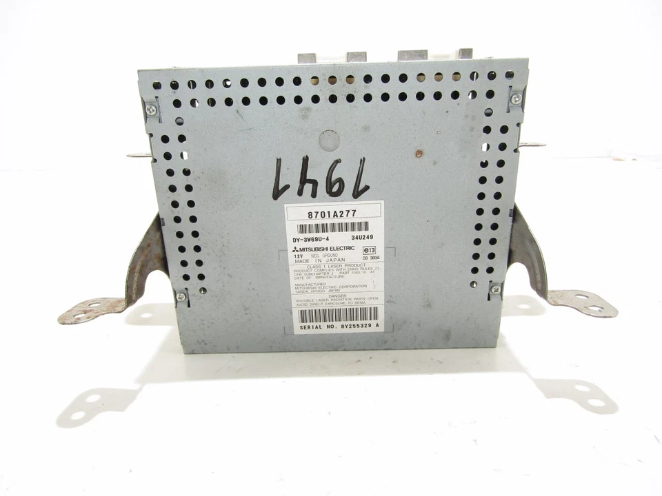 MITSUBISHI PUTLANDER II 2008 8701A277 AM FM Radio CD Player AUTORADIO - Bild 2 von 4