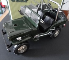 US Army Raucherset Willys Jeep Modellauto Feuerzeug OVP
