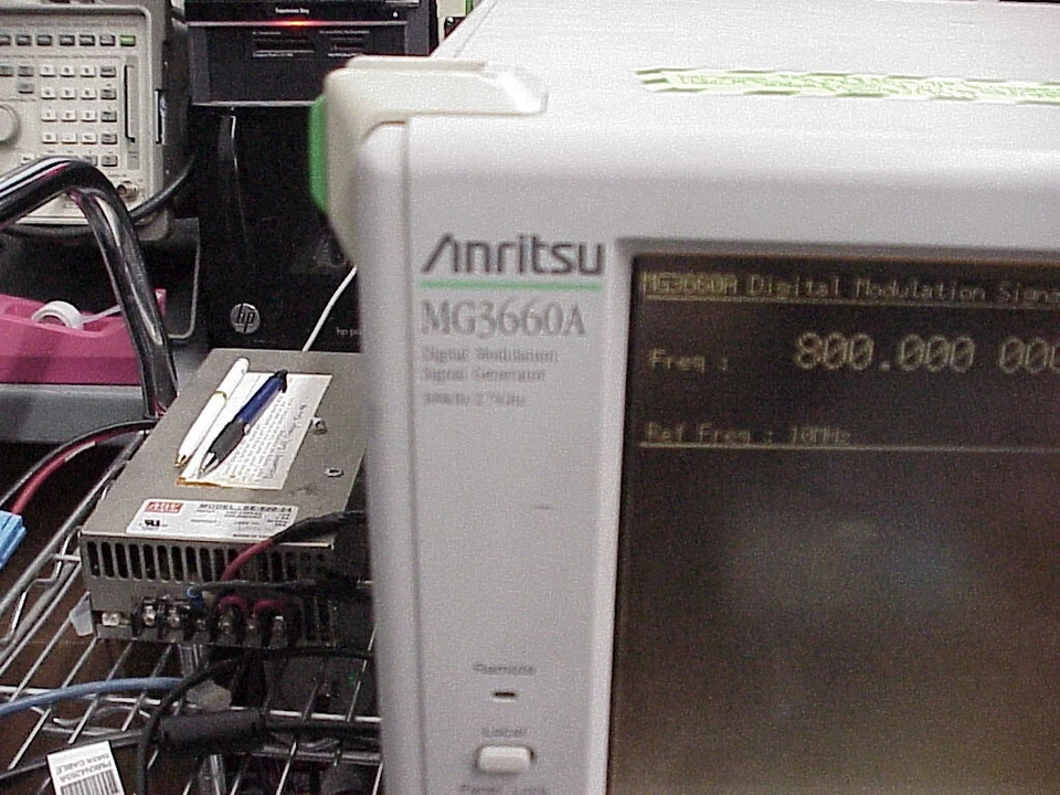 Generador de señal de modulación digital Anritsu MG3660A 300 kHz-2,75 GHz OPCIÓN 02 Foto 2 de 4
