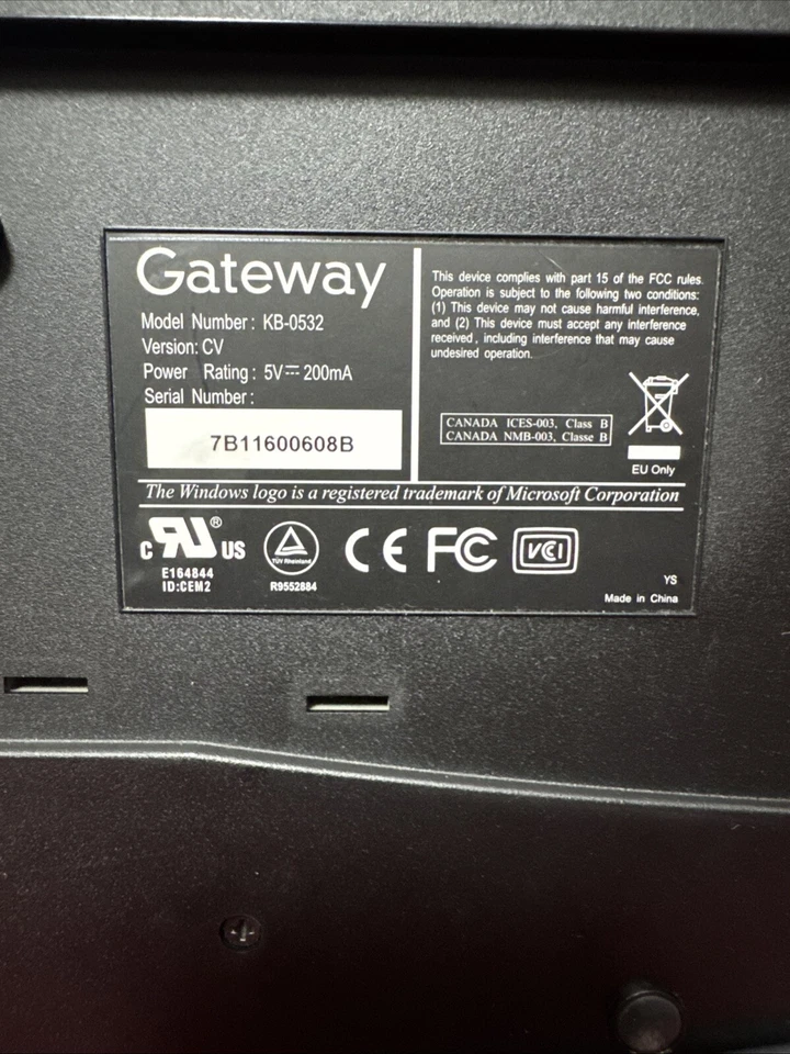 Vintage Gateway KB-0532-US-TP Wired Keyboard Black and silver Works Great - Image 3 of 3