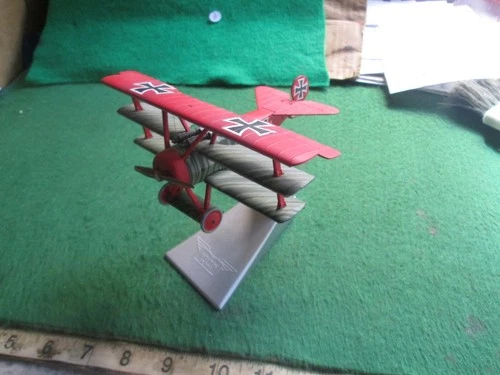 CORGI AVIATION FOKKER DR.1 RICHTHOFEN (1:48 SCALE) ON STAND UNBOXED LOT E76