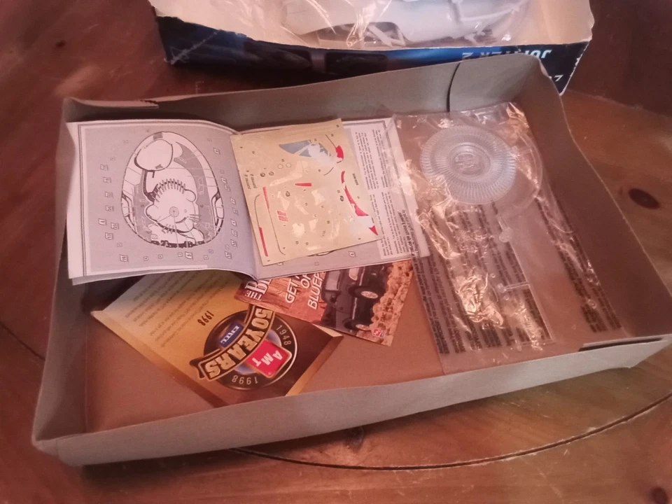 AMT Ertl Lost In Space Jupiter 2 Model Kit #8459 New in open box - Image 4 of 4