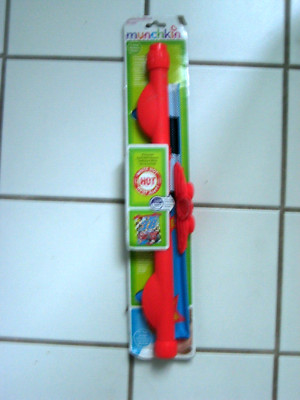 Munchkin 14'' -  White Hot Safety Sunblock Retractable Car Shade *NEW*