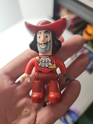 Lego Duplo Disney Captain Hook Pirate Minifig People Character Jake Neverland - Picture 4 of 4