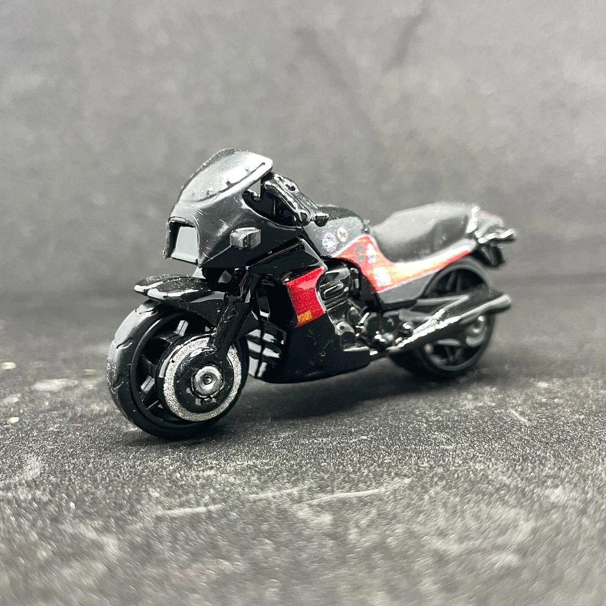 Hot Wheels Retro Entertainment Kawasaki Diecast & Toy Vehicles for