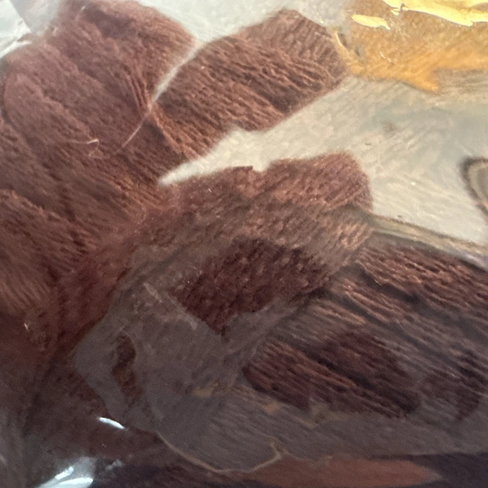 Paquete de 8 hilos de hielo hilo de cinta de violín borgoña oscura 50 gr 109 yardas cada madeja nuevo Foto 3 de 3