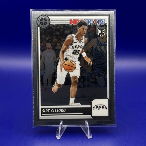 2023-24 Panini NBA Hoops Premium Stock Sidy Cissoko #143 Rookie RC Spurs - Zdjęcie 3 z 3