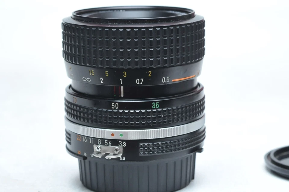 Nikon Nikkor Ai-S Ais 35-70mm f/3.5-4.8 MF Lens 721 - Image 2 of 3