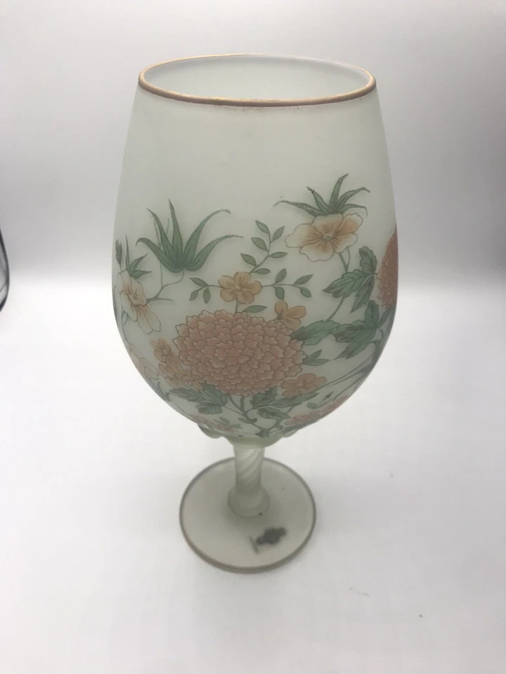 "Florero linterna de vidrio esmerilado satinado pintado a mano de 11"" borde dorado floral Perú UCGC DE COLECCIÓN" Foto 3 de 4