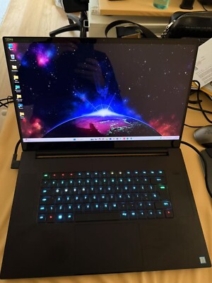 Razer Blade Pro 4k 120Hz Touch, 1TB SSD, i7 16GB, RTX