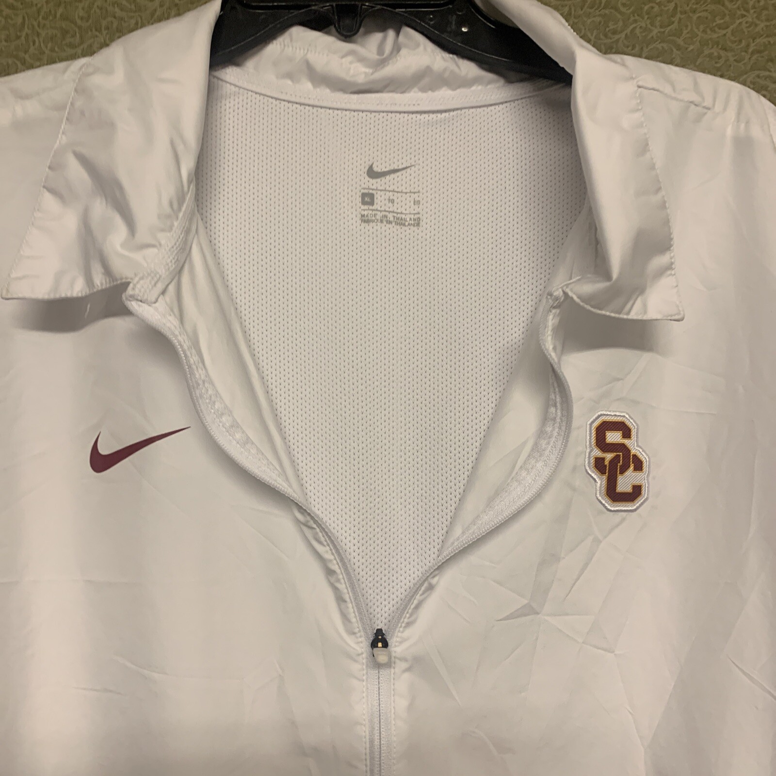 Nike white and black nylon jacket 1/4 Zip XL Gem