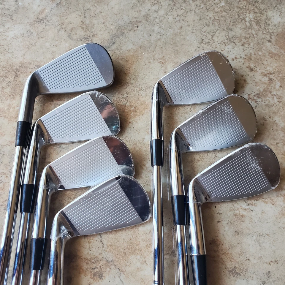 RARE Sealed NEW Nike VRII Forged 4-PW Heads only - Image 2 of 4