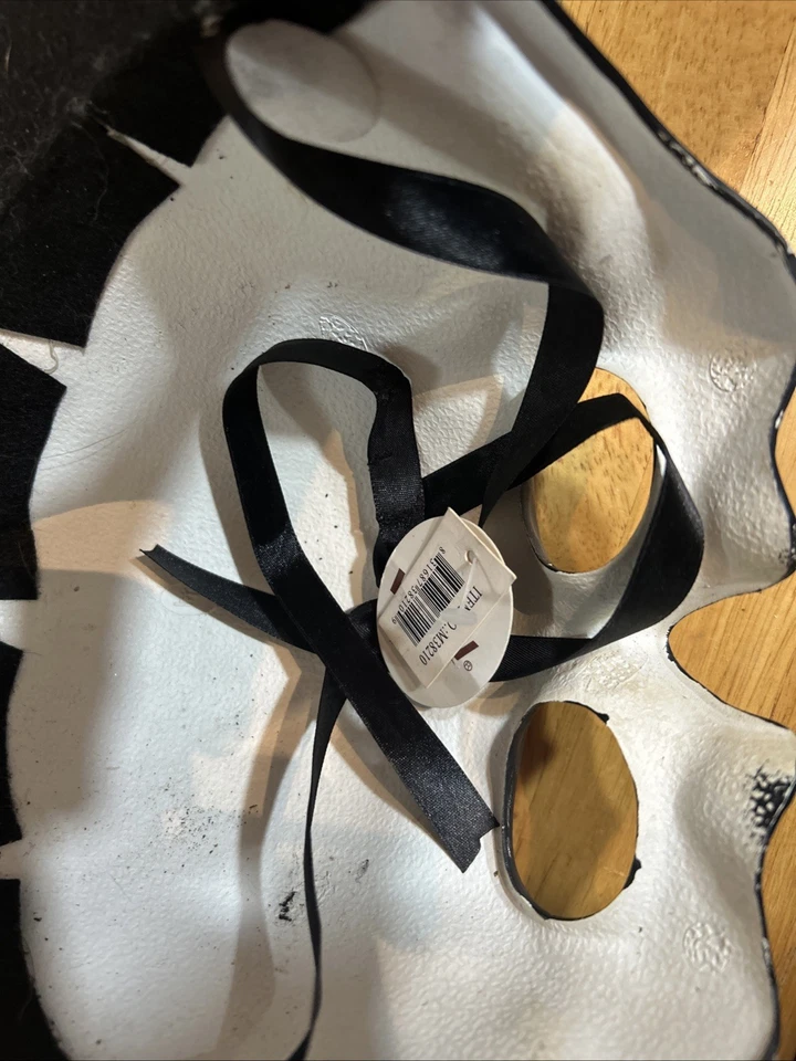 Day of the Dead Mask | Dia de los Muertos Masquerade Mask Black & Red Floral - Image 3 of 3