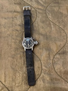 Original 1940s WW2 Elgin US Navy Buships Canteen Watch USN 1570.C UDT Dive