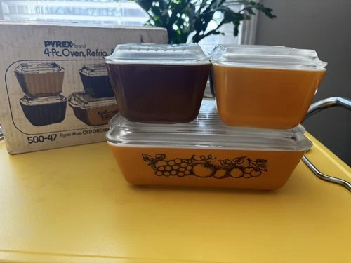 Vintage Pyrex Old Orchard COMPLETE Refrigerator Dish Set With Lids ORIGINAL BOX