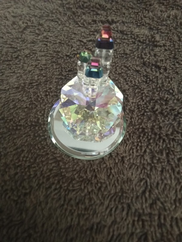 MINIATURE CRYSTAL RAINBOW SHINING COLORS CASTLE ON A MIRRORED BASE