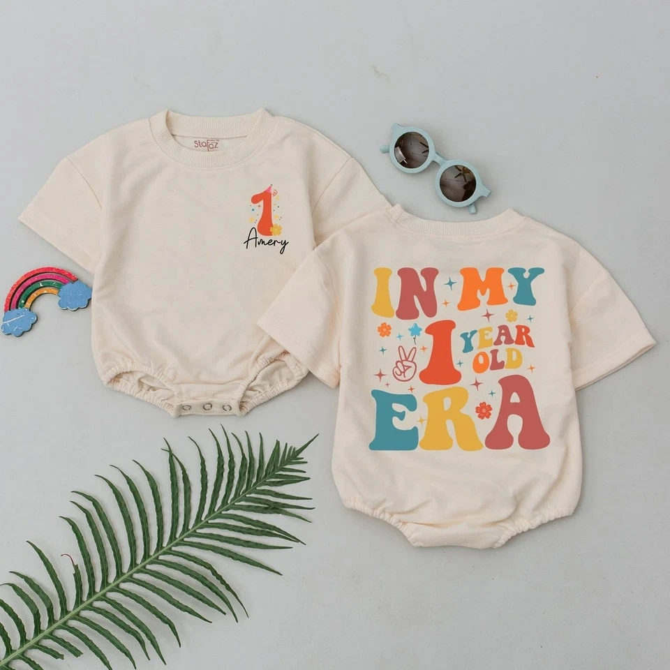 Mameluco manga corta In My One Year Old Era, traje de bebé primer cumpleaños, primer nacimiento Foto 3 de 4